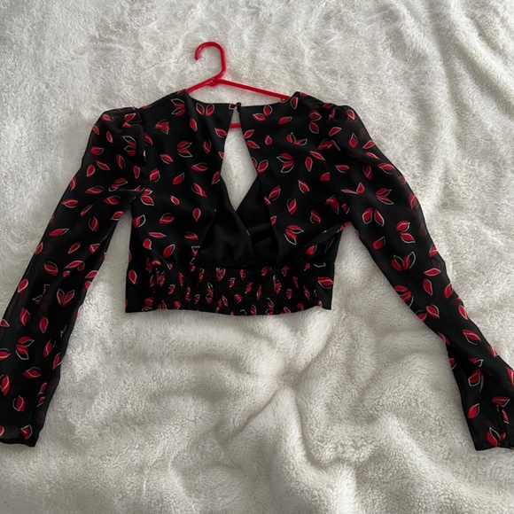 Express Women’s Sheer Crop Top Size Small - Picture 2 of 2